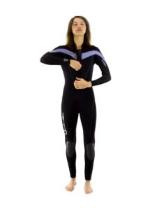 how to put on a front zip wetsuit