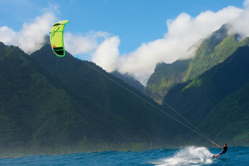 what is kiteboarding