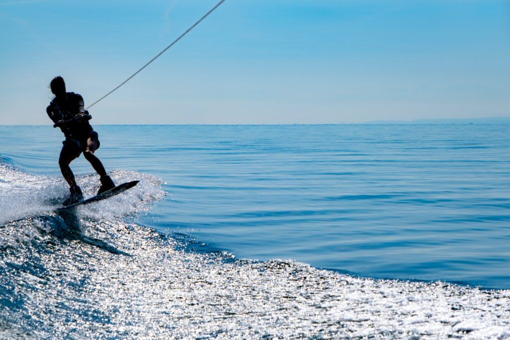 what is wakeboarding