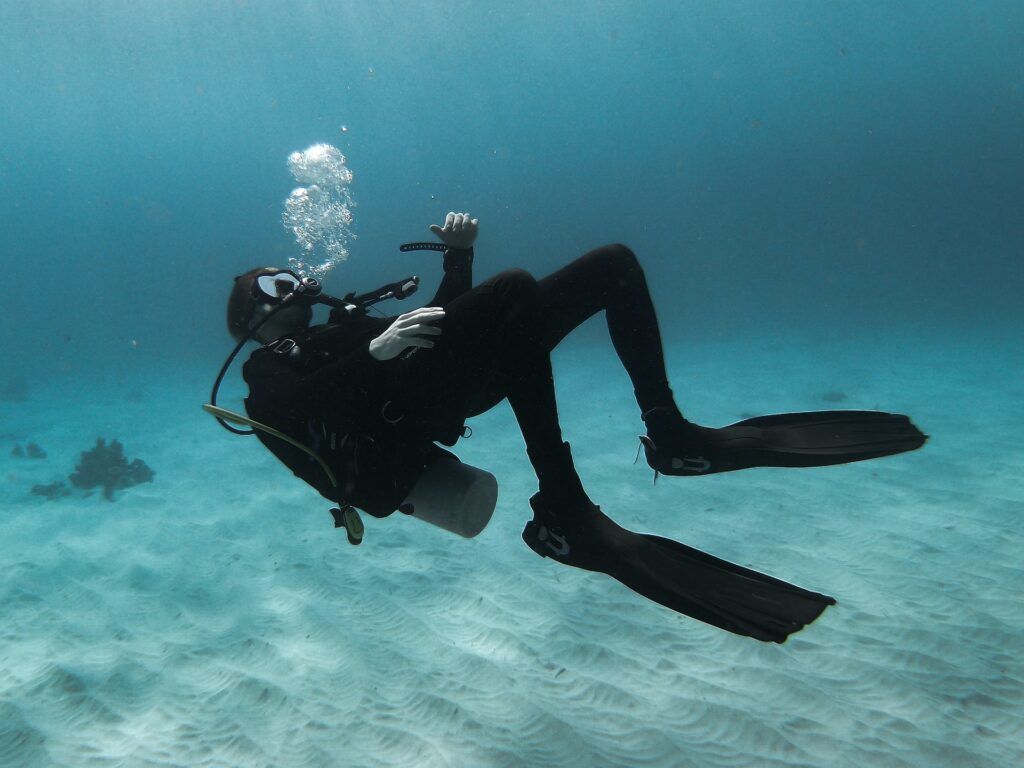 What Are The Bends (Decompression Sickness) When Diving? - Wetsuit Wearhouse